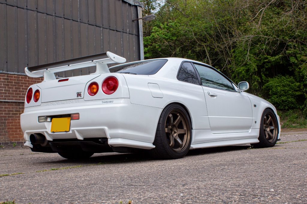 Nissan skyline r34 универсал